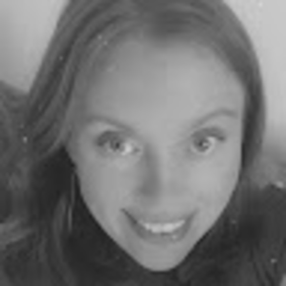 Meet your Posher, Tabatha - Picture 1 of 1